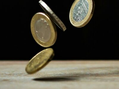European Bonds Hit Record €1 Trillion Mark