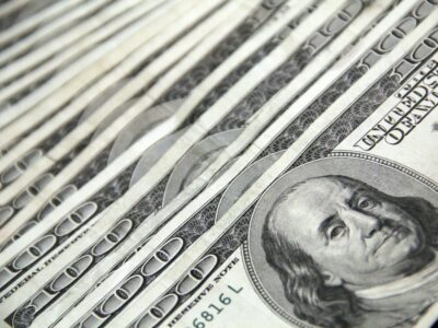 💰 Is the U.S. Dollar’s Dominance at Risk?💰